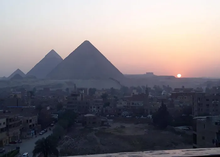 Pyramids View Suite/Vista Piramidi