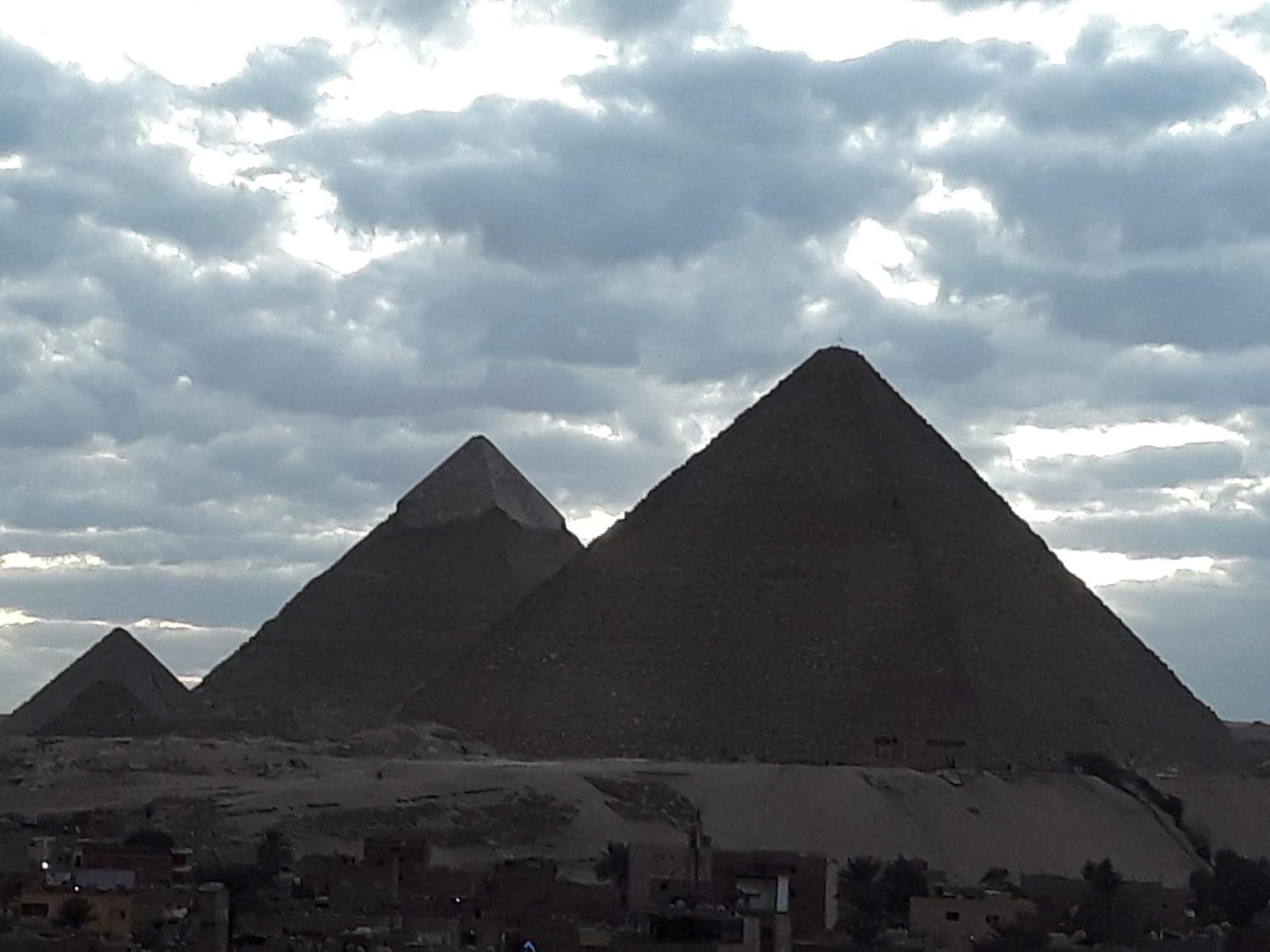 Pyramids View Suite/vista Piramidi *