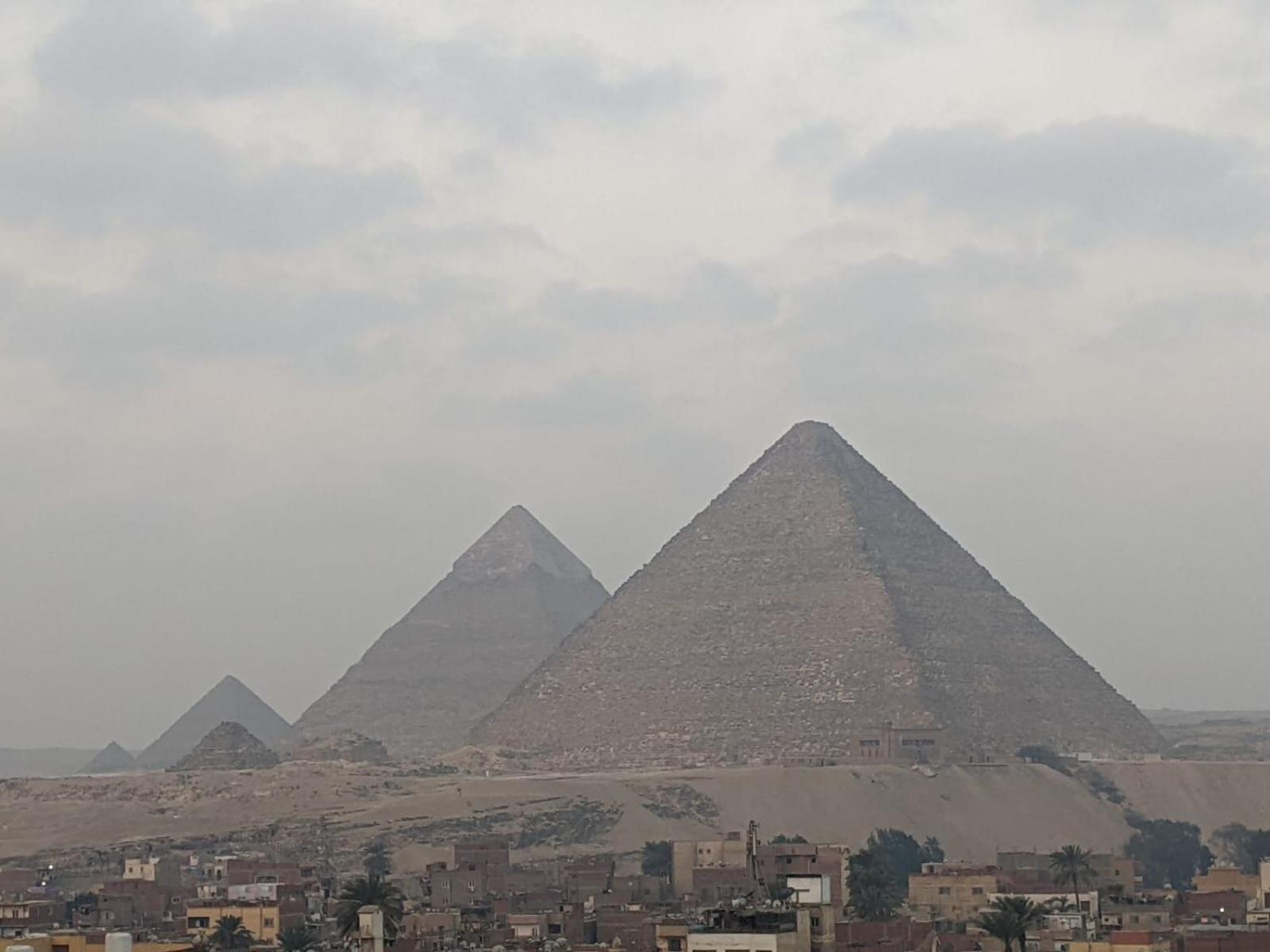 Pyramids View Suite/vista Piramidi Cairo