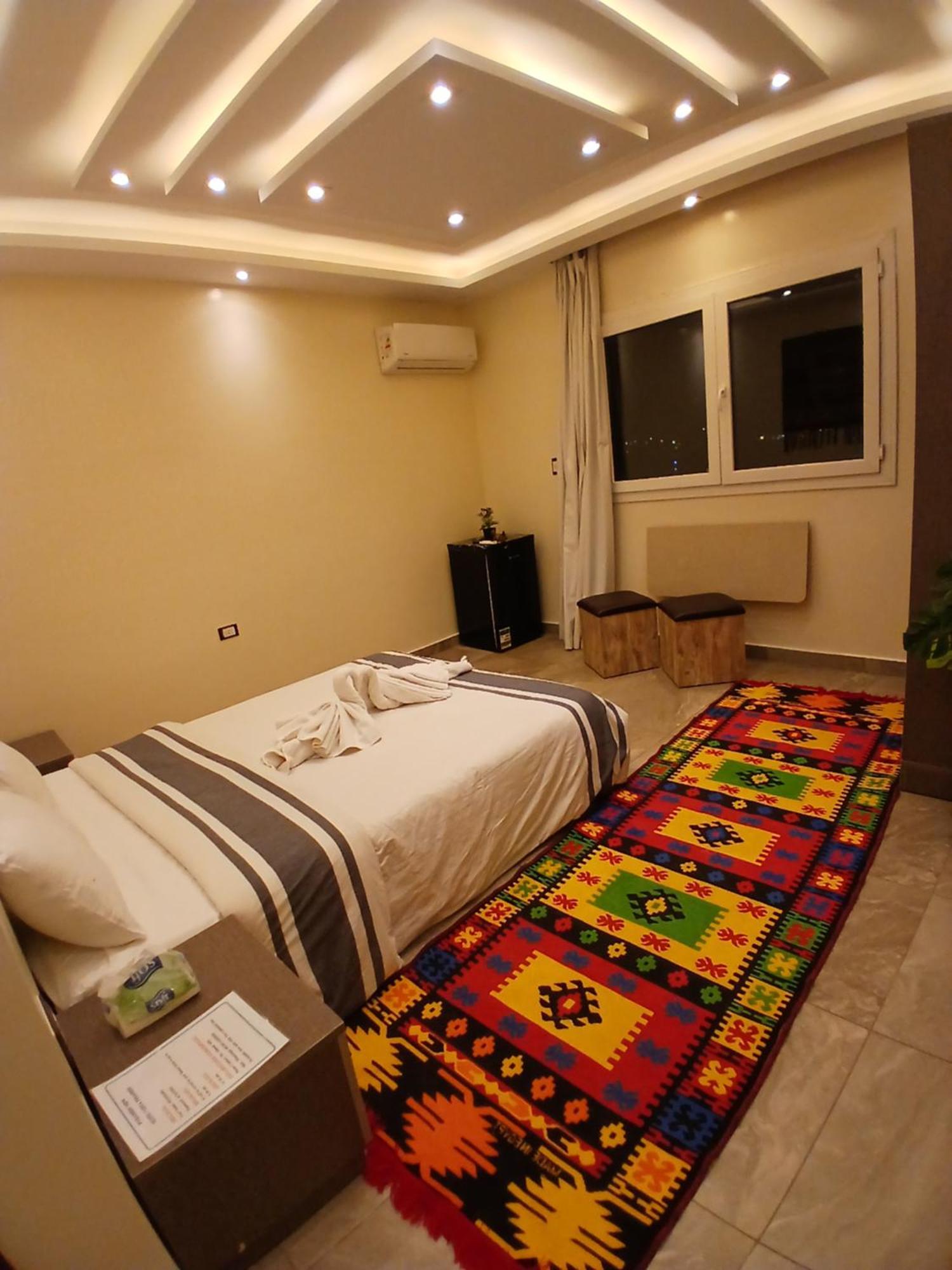 Apartmán Pyramids View Suite/vista Piramidi *