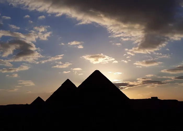 Pyramids View Suite/Vista Piramidi